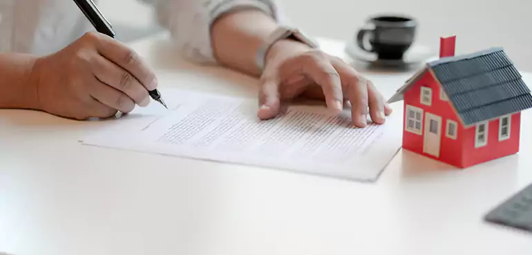 Types of Homes We Buy On Cash With A Broken Lease in Apex, NC